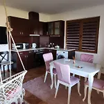 Panteli House 아파트 아헬로이