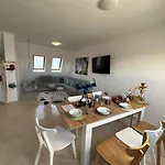 Panteli House 아헬로이