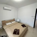 아파트 Panteli House
