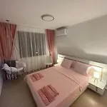 Panteli House * 아헬로이