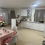 Panteli House 아파트 아헬로이