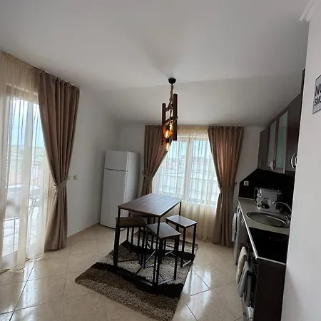 Panteli House 아파트 *