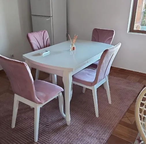 Panteli House * אהלוי