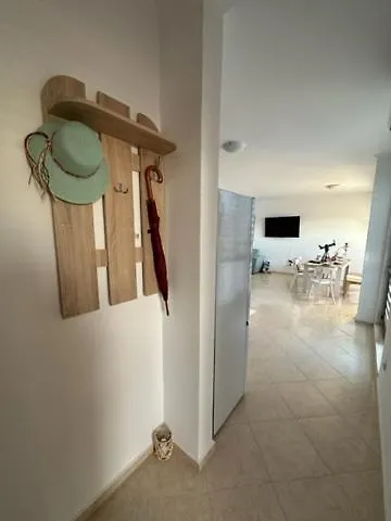 Panteli House דירה