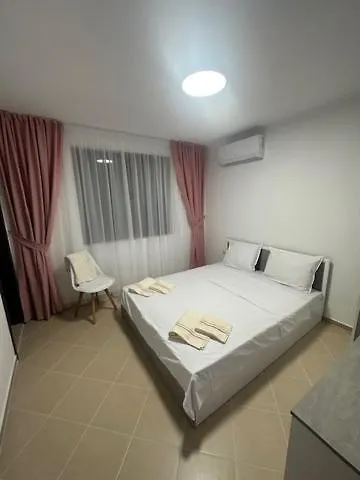 Panteli House אהלוי