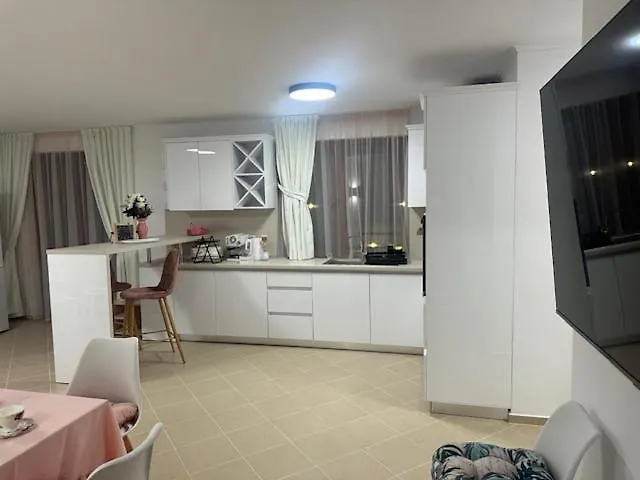 דירה Panteli House